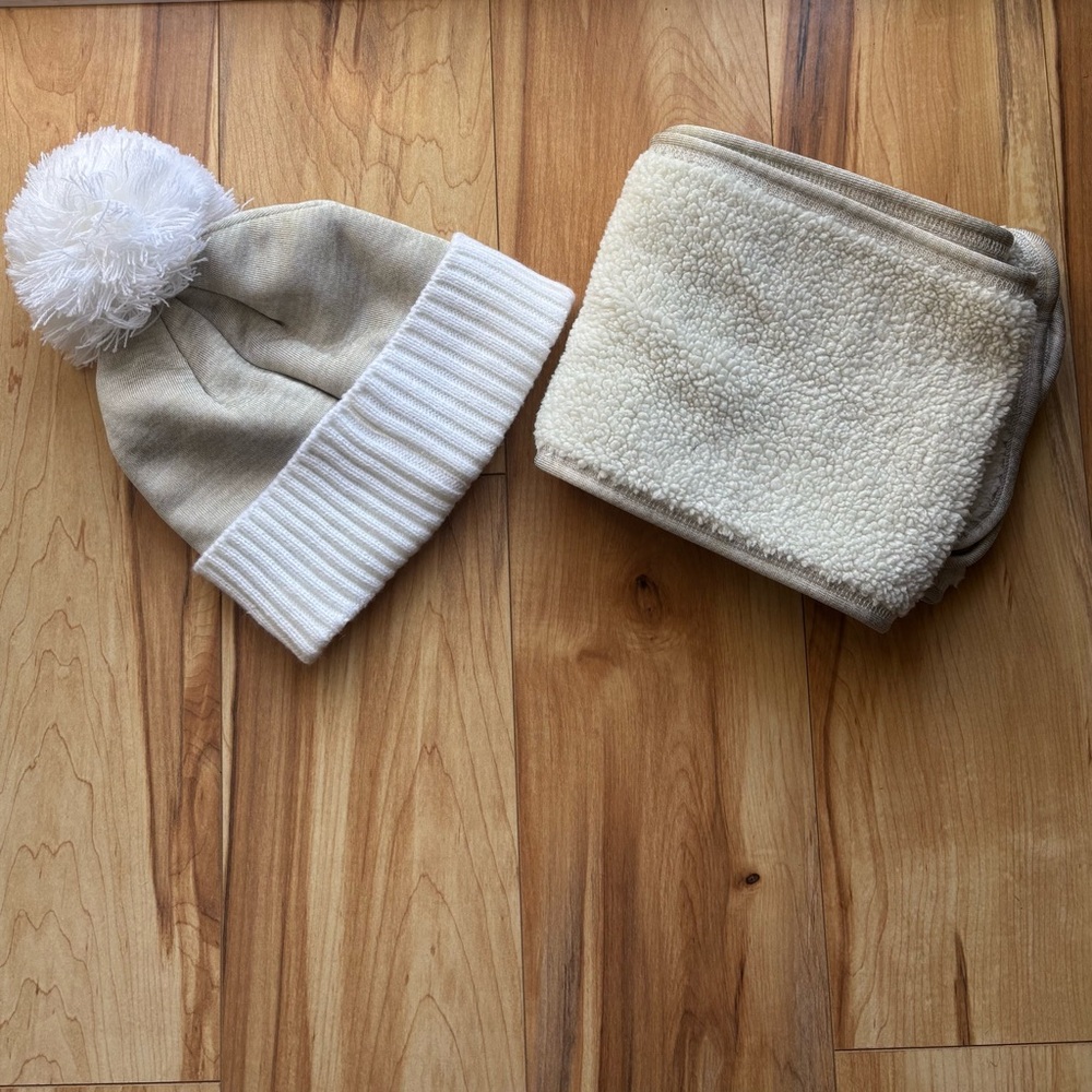 Cozy Cream Women’s Beanie and Scarf Set